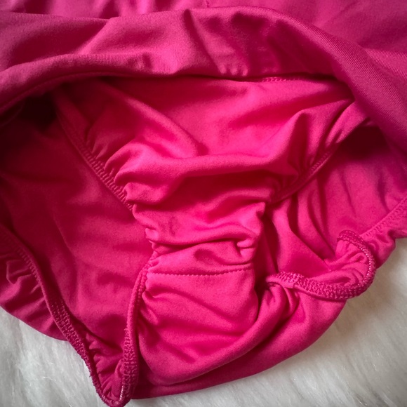 NIKE SHORTS BUNDLE: Nike PRO Black Shorts and Nike Pink Dri-Fit shorts - Picture 11 of 12